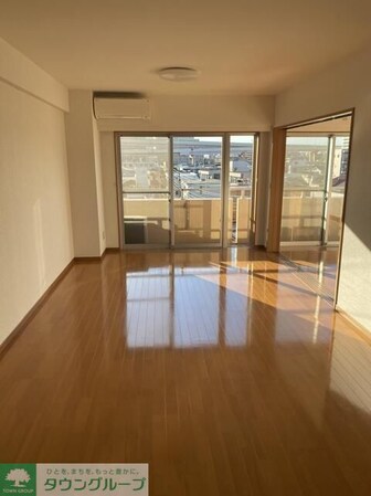 SPRING COURTの物件内観写真